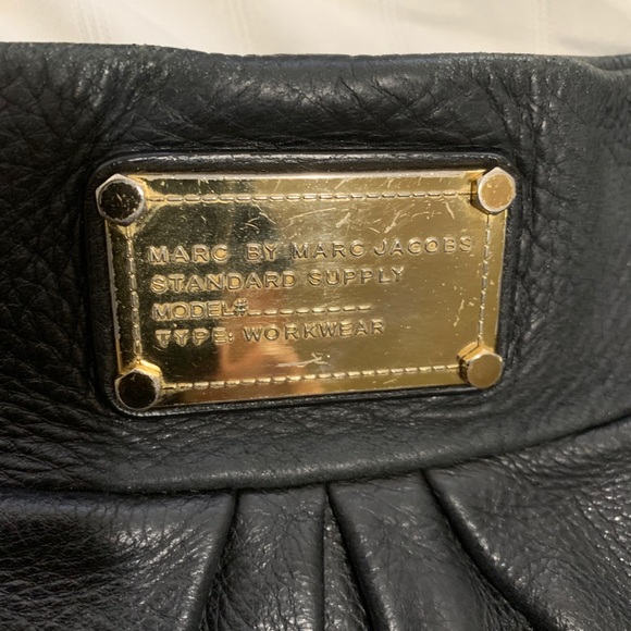 Marc by Marc Jacobs Lrg Blk Hobo Bag - Picture 3 of 7